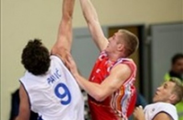 Сръбско крило на проби в Черно море порт Варна