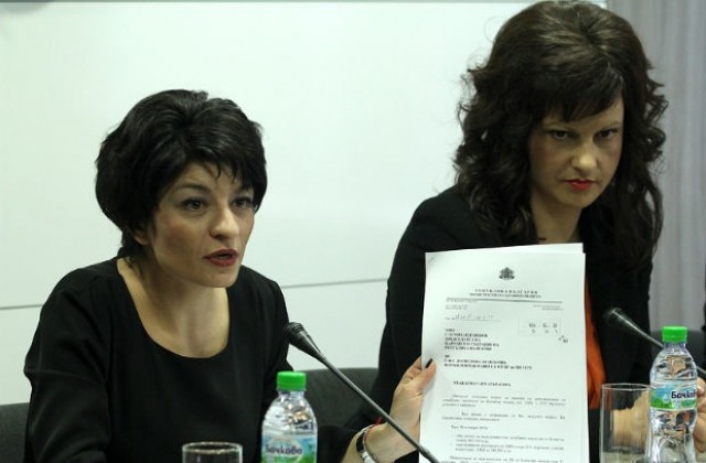 Бюджетът на болниците е орязан, твърди Атанасова, здравната каса я опроверга