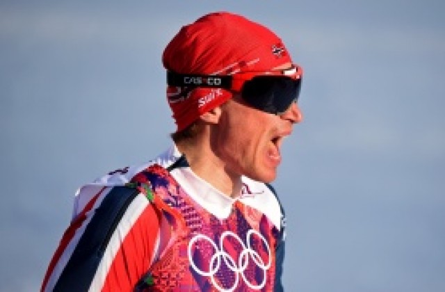 Хатестад спечели спринта след страхотен карамбол