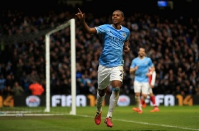 Сколари повика Фернандиньо от Манчестър Сити