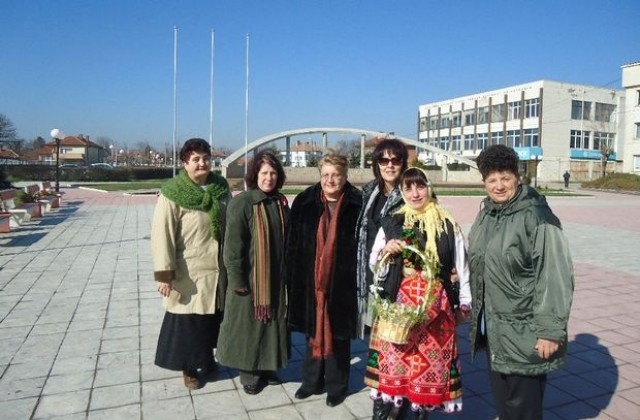 В  женския месец март с клуб „Надежда”