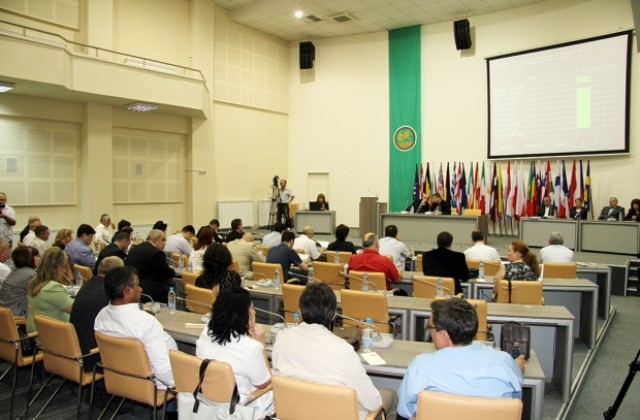 27 точки на сесията утре