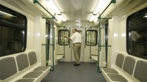 Влакове не спираха временно на метростанция заради изоставена чанта