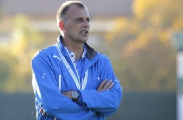 Тони Здравков: Бастос ще играе зад нападателя, това е по-силната му позиция