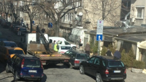 Продължават безобразията на паяците по пловдивските улици ВИДЕО
