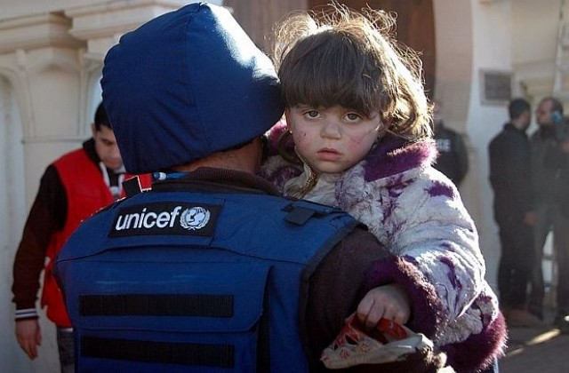 Удължиха хуманитарното примирие в Хомс с още три дни