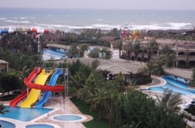 Буря в Анталия, Локо Сф без Маркиньос и Бранеков срещу Бърно