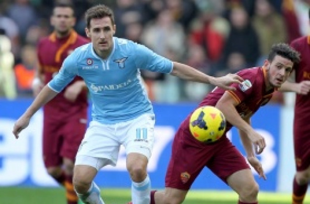 Клозе се съгласи да поднови договора си