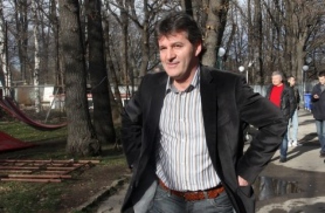 Емо Костадинов: Никакви компромиси за този или онзи клуб