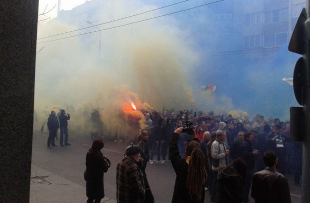 Над 120 души задържани по време на днешните протести в Пловдив