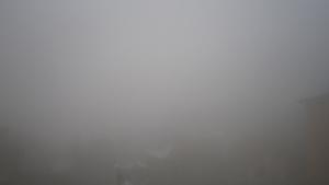 Намалена видимост заради мъгла в част от областта