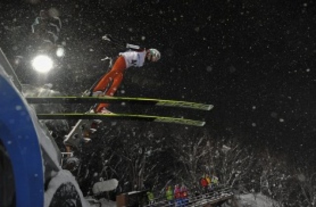 Зографски ще се бори за място във финала от 19,30 часа