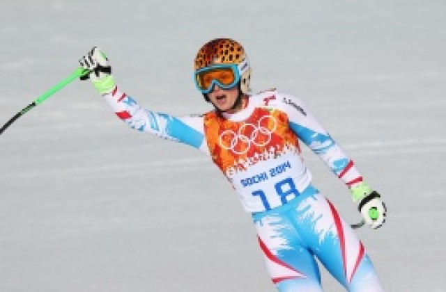 Анна Фенингер помете всички за златото в Супер-Г