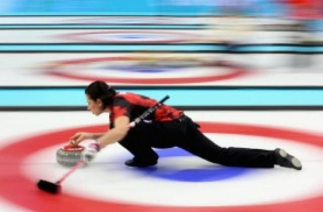 Канадките продължават без загуба в кърлинга