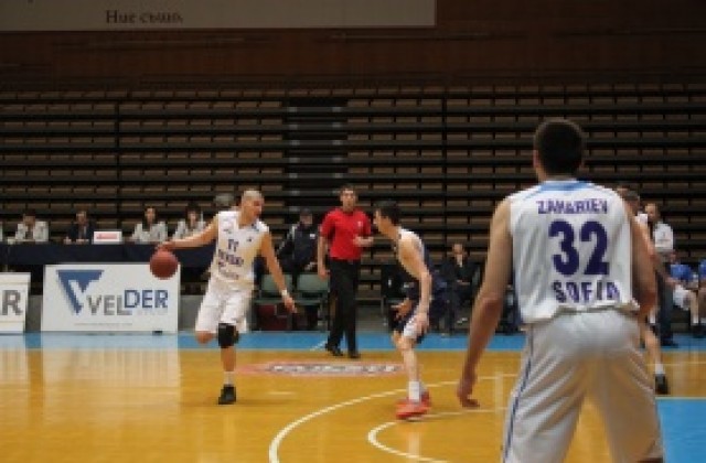 Левски вкара 103 точки на Черноморец