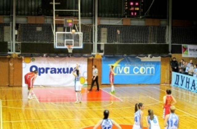 Дунав 8806 разби Хасково 2012 в Русе