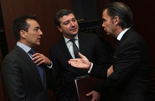 Структурни реформи срещу корупцията, препоръча Стефан Дюлае