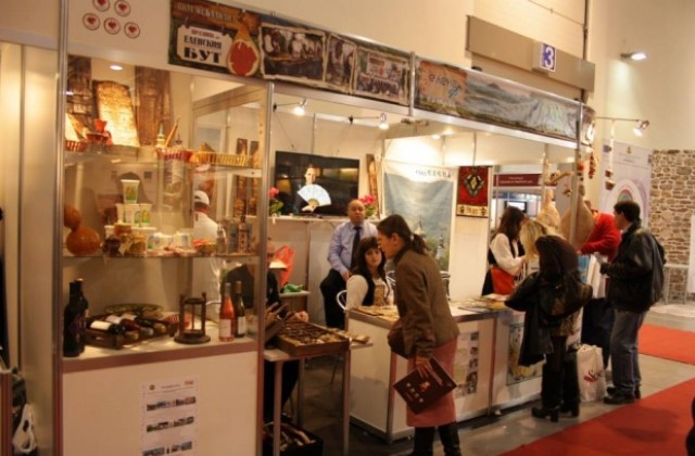 Елена с грамота за успешно развиваща се дестинация за кулинарен туризъм