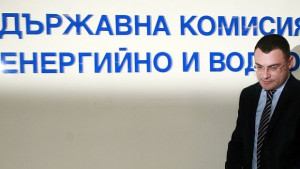 ДКЕВР иска постоянната цена за достъп до мрежата за ВЕИ