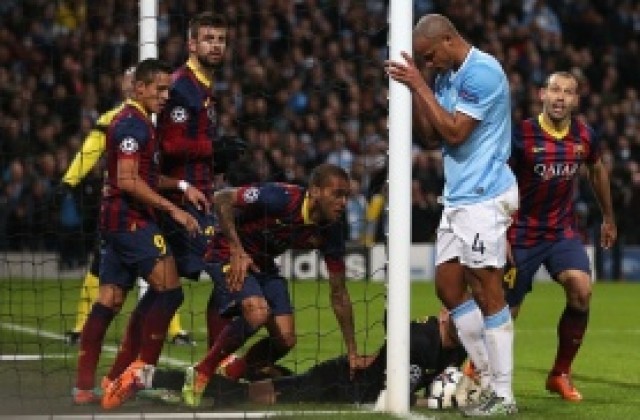 Капитанът на Сити: Трудно е с човек по-малко срещу Барса