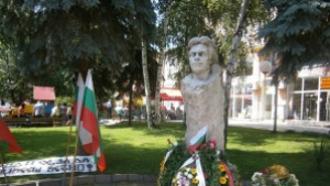 Фейсбук поглед към Левски