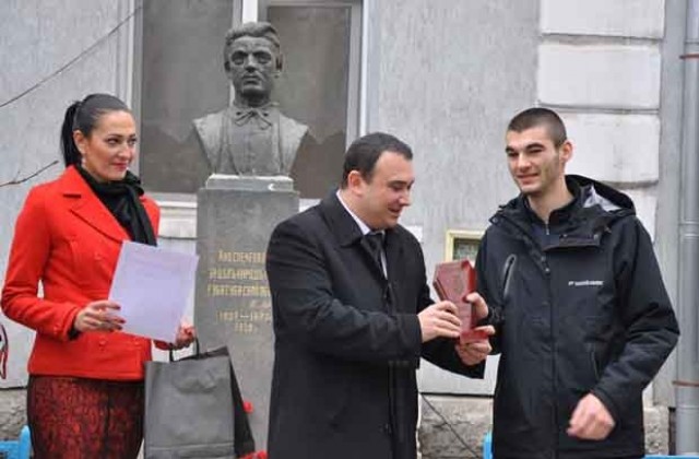 Видин се поклони пред подвига на Апостола