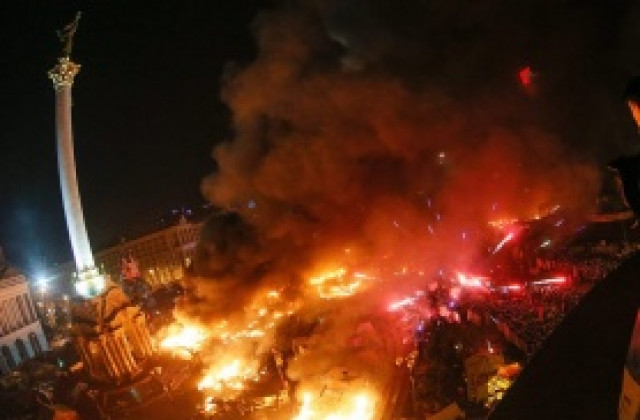 Динамо - Валенсия остава в Киев, въпреки случващото се в украинската столица