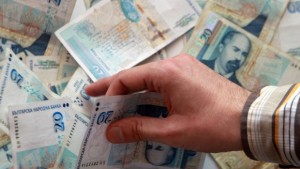 Само за ден Пет измамени по телефона пенсионерки