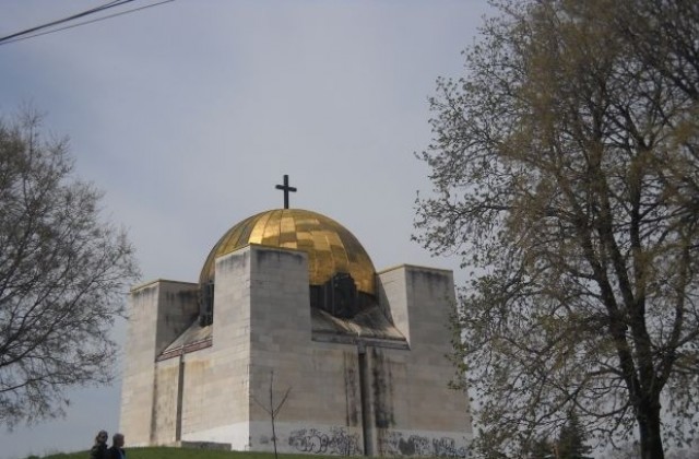 Русе отбелязва 136 години от Освобождението си