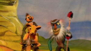 Цар Лъв и неговите приятели оживяват на сцената на Весел