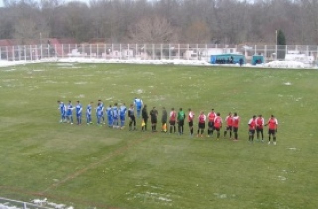 В Спартак очакват защитник