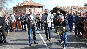 Москов откри ремонтиран път