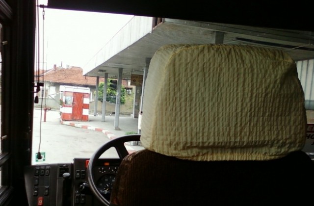 Директорите да могат да избират дали да ползват туроператор за ученическите екскурзии