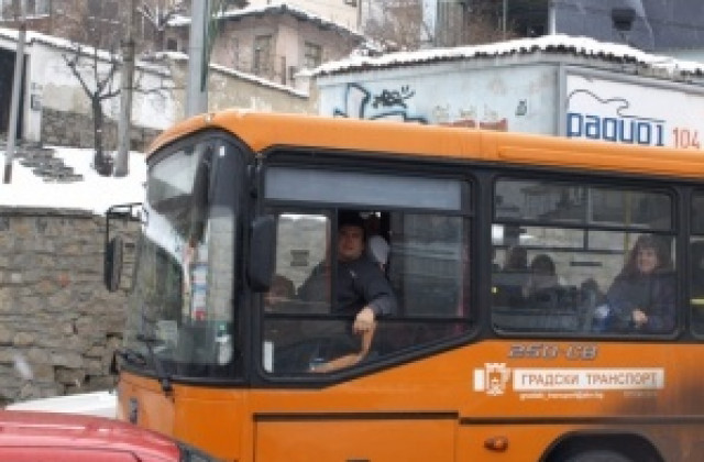 Допълнителни автобуси на Задушница