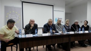 БорисовСвалянето на кредитния рейтинг на НЕК заплашва държавата с фалит