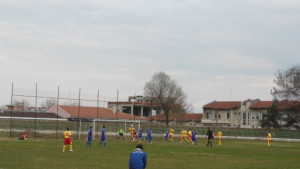 Целувка донесе точка на юношите на Велбъжд