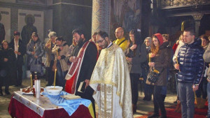 В Добрич почетоха паметта на загиналите на Майдана украинци