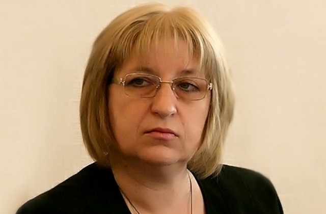 Ц.Цачева: Българските граждани са излъгани. Очаквам мръсна кампания