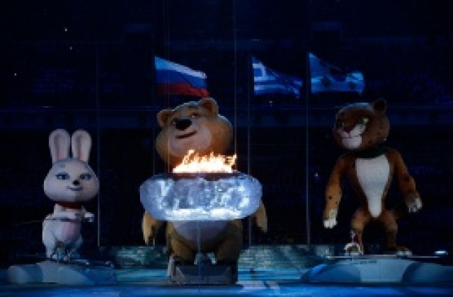 Олимпийският огън в Сочи изгасна