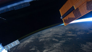 Найстарият земен материал подкрепя студената теория