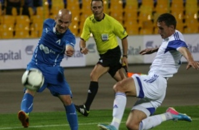 Договорът на Рамос с Левски се отлага