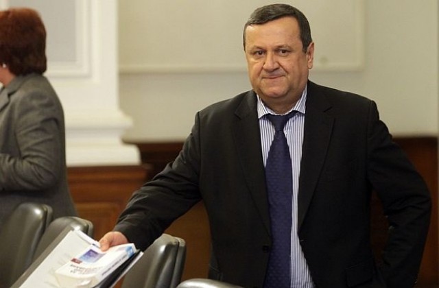 Дават добавки от 30 лева на хората с енергийни помощи