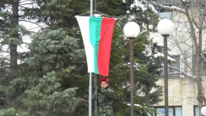 Спектакълът на Нешка Робева Не се гаси туй що не