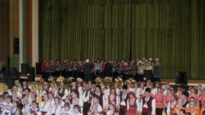 520 самодейци от Габрово отбелязват 1 март за свой празник