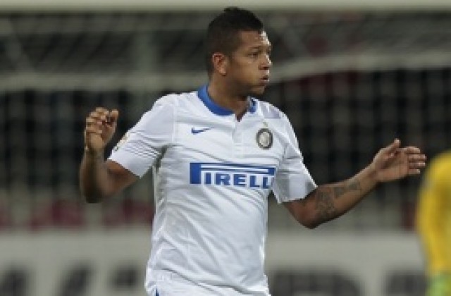 След сътресенията през януари, Гуарин клекна за нов договор с Интер