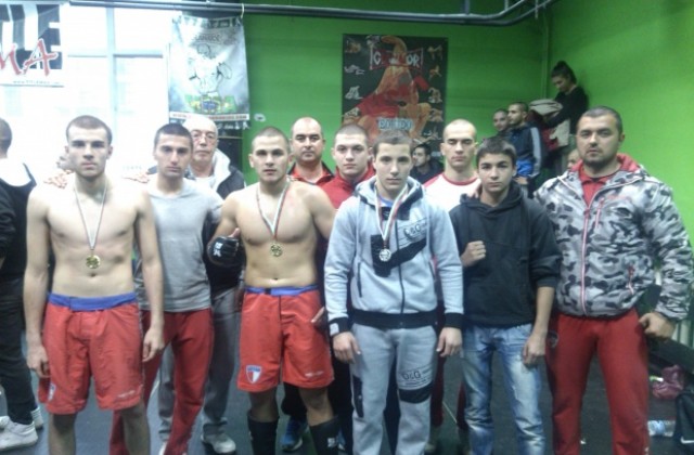 ММА бойците от Марек спечелиха 2 златни и 1 сребърен медали