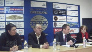 Кметът да завиши контрола на обществените поръчки настояват съветниците от