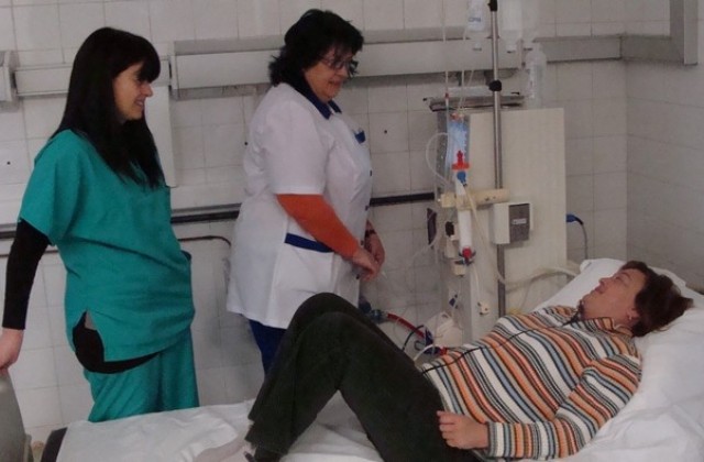 Извънредна смяна в болницата заради бъбречноболни