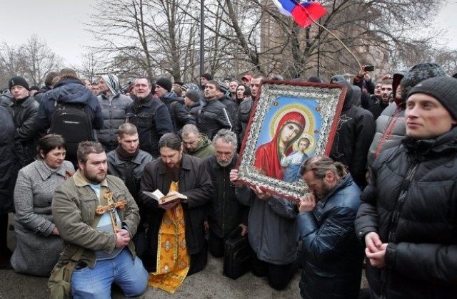 Какво се случва в Крим? Българката Людмила Радева разказва