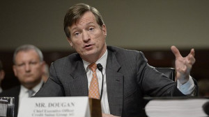 Шефът на Credit Suisse хвърли вината за данъчни измами на